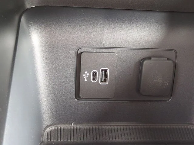 New 2026 Space White Metallic Ford Active 100A image 22