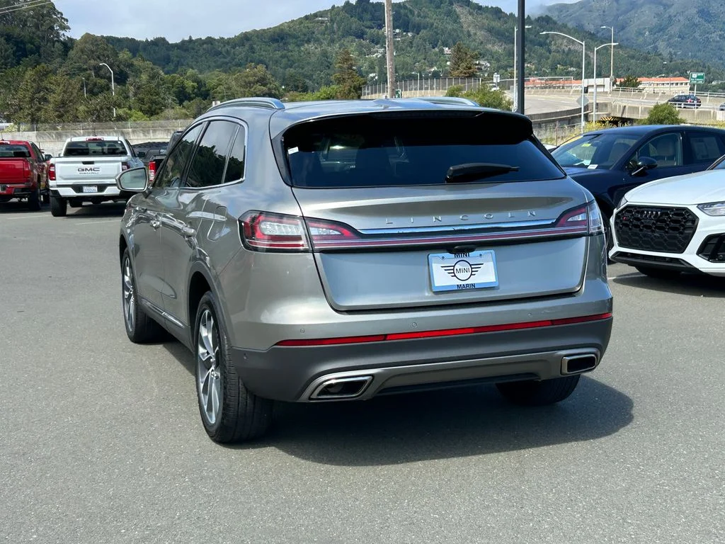 Used 2023 Beige Lincoln Reserve image 3