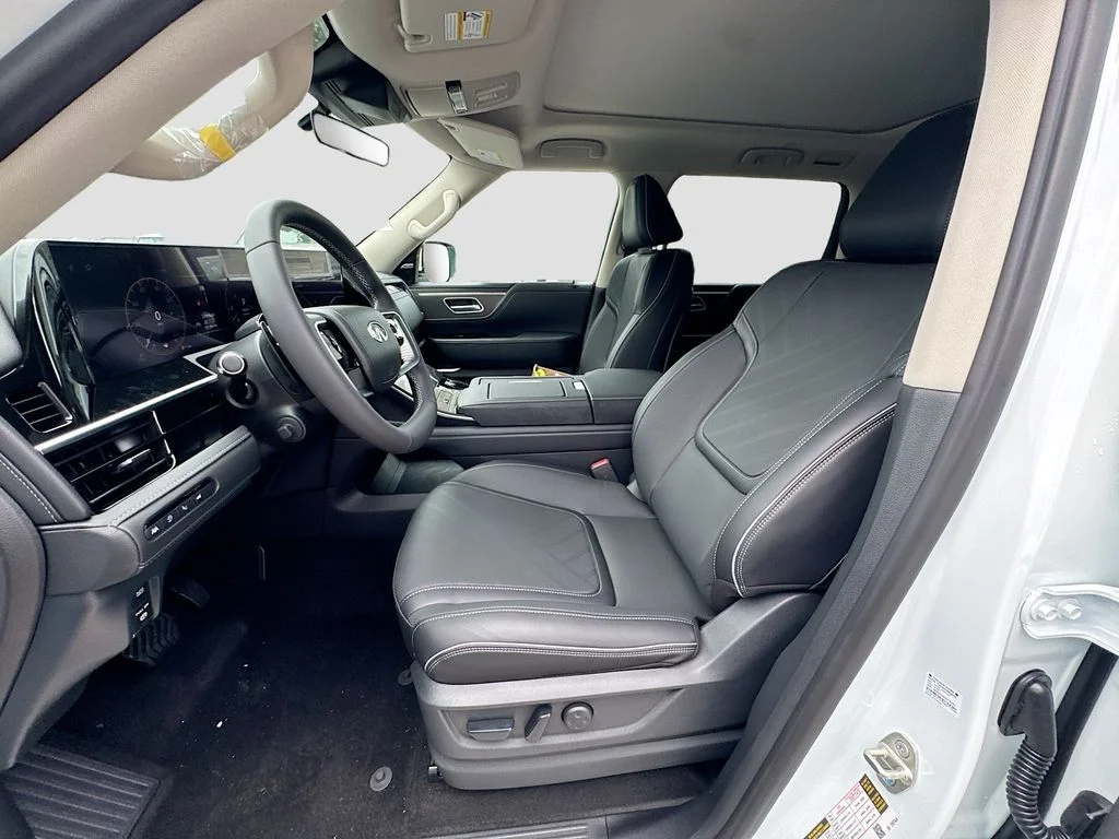 New 2027 RADIANT WHITE INFINITI Luxe 4WD image 22