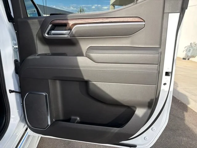 2026 GMC Sierra 1500 SLT - Photo 15