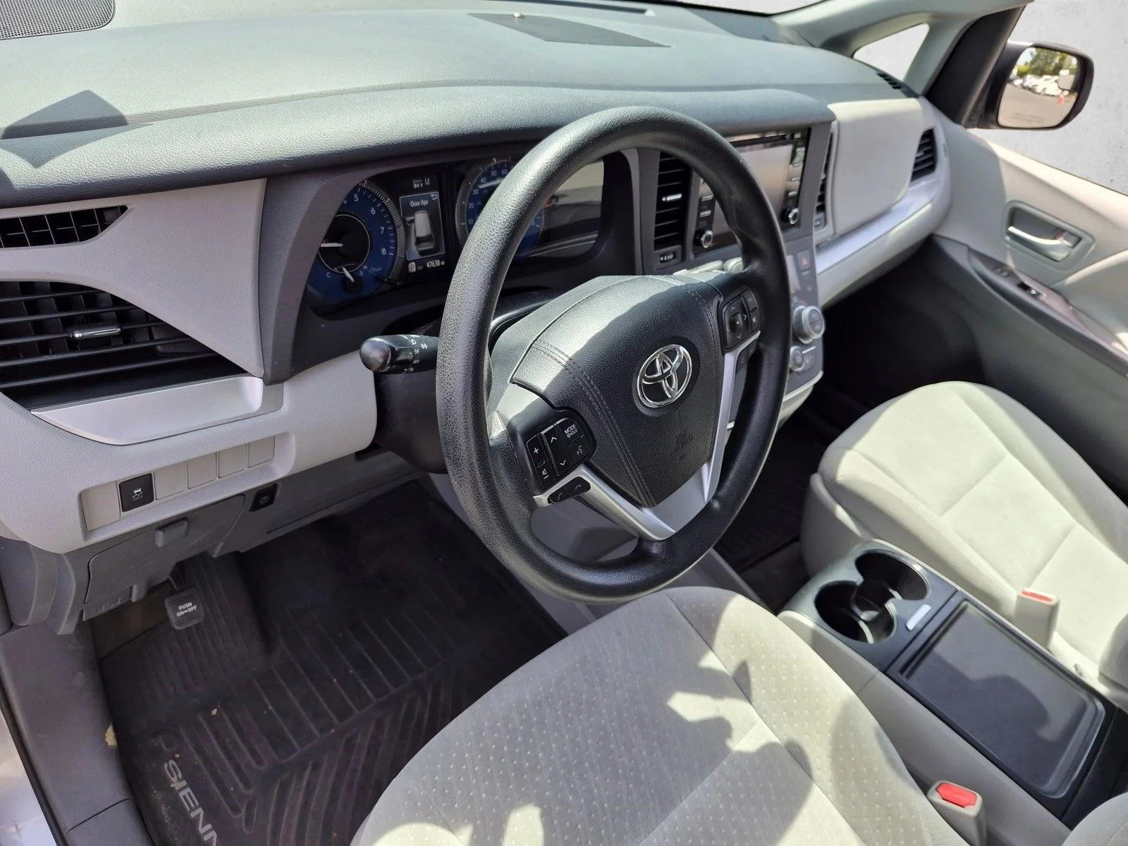 Used 2018 Silver Sky Metallic Toyota LE image 9