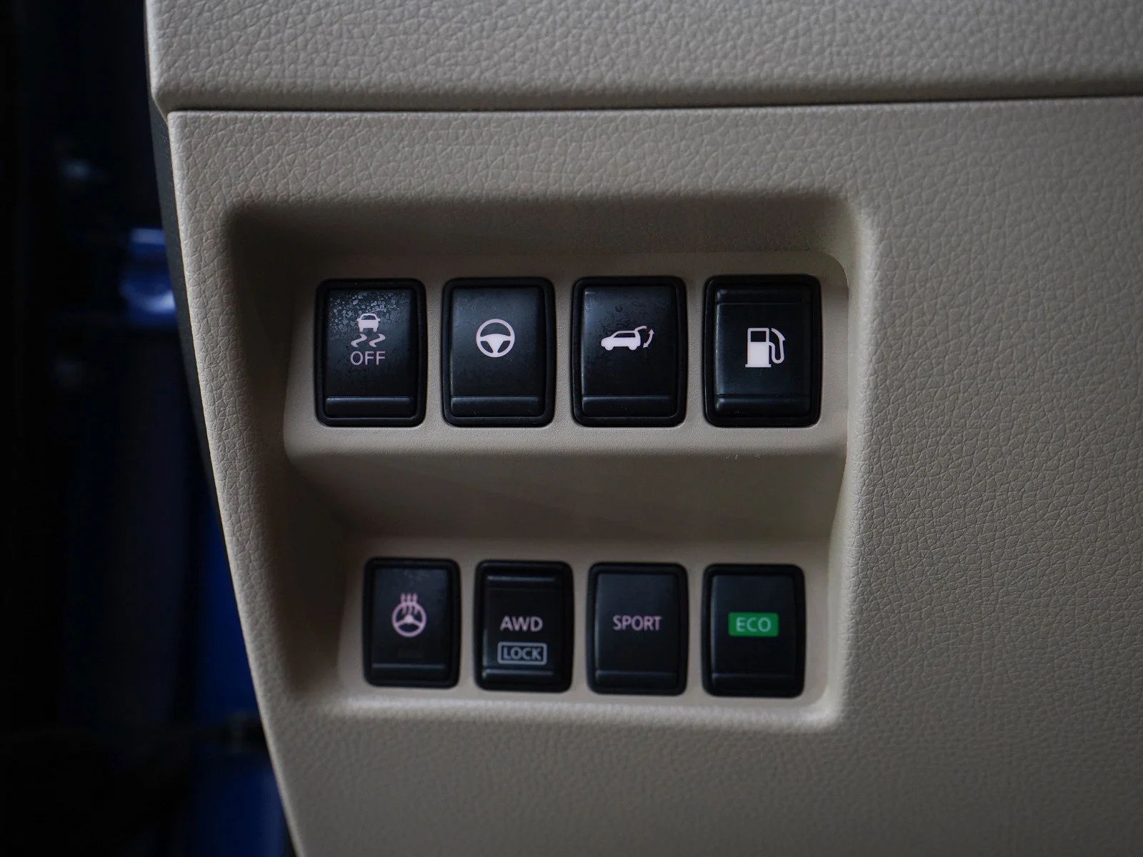 Used 2019 Caspian Blue Metallic Nissan SV image 26
