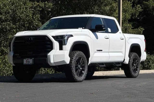 2026 Toyota Tundra Limited - Photo 8