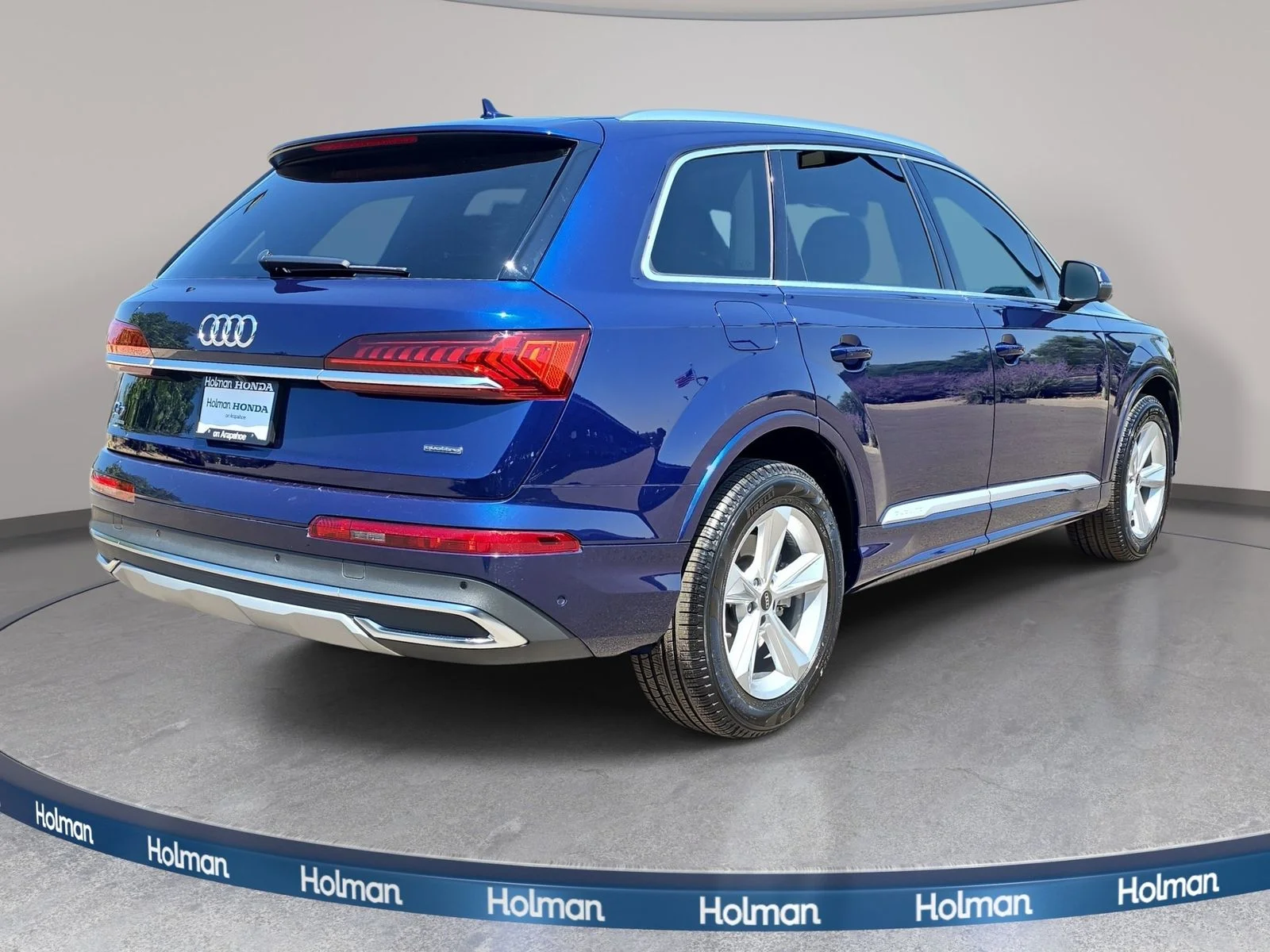 Used 2022 Blue Metallic Audi 55 Premium image 6