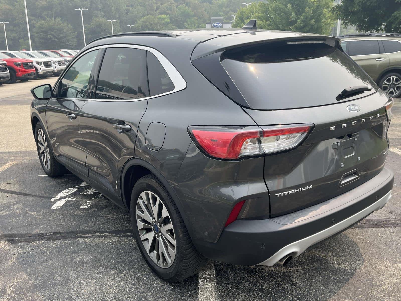 Used 2020  Ford Titanium Hybrid image 9