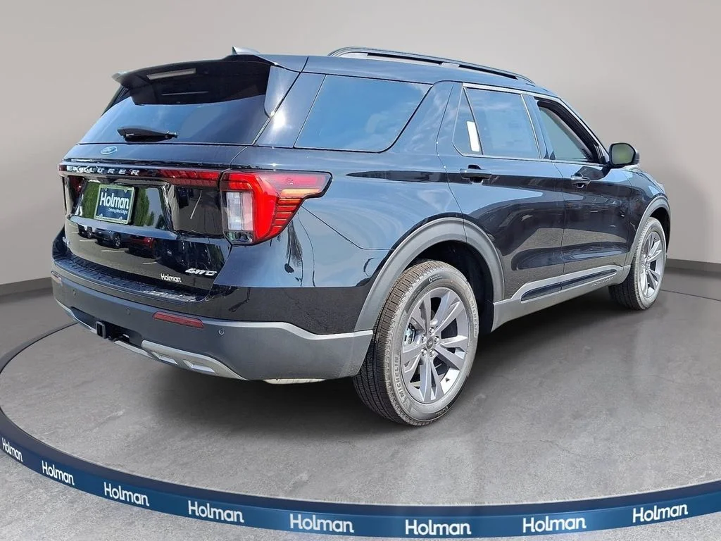 New 2026 Agate Black Metallic Ford Active image 4