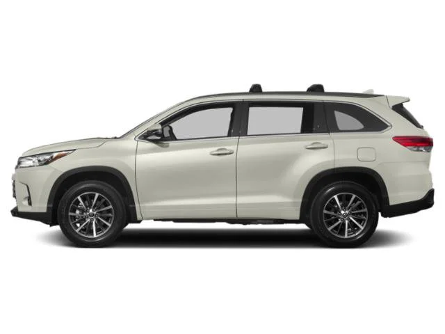 Used 2018 Blizzard Pearl Toyota XLE image 3