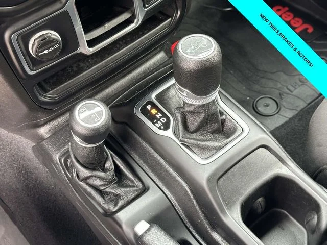 Used 2020 Black Jeep Unlimited Sport image 22