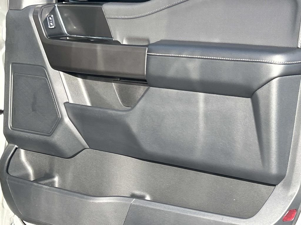 Certified Used 2024 Avalanche Ford XLT image 25