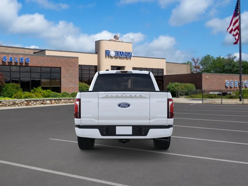 New 2026 Star White Metallic Tri-Coat Ford Platinum® image 34