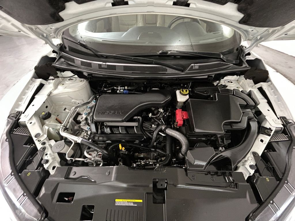 Used 2021 White Nissan SL image 21