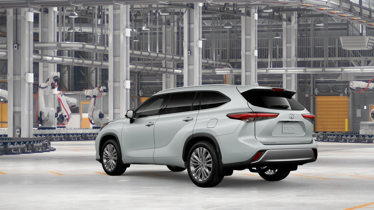 New 2026 Wind Chill Pearl Toyota Platinum image 6