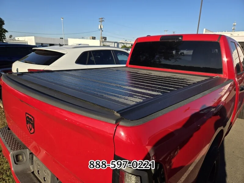 Used 2018 Flame Red Clearcoat RAM EXPRESS image 5