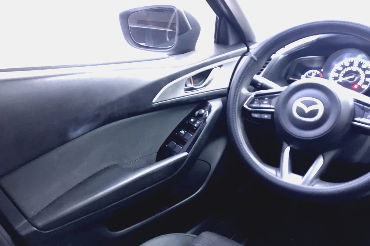 Used 2018 Machine Gray Mazda Sport image 17
