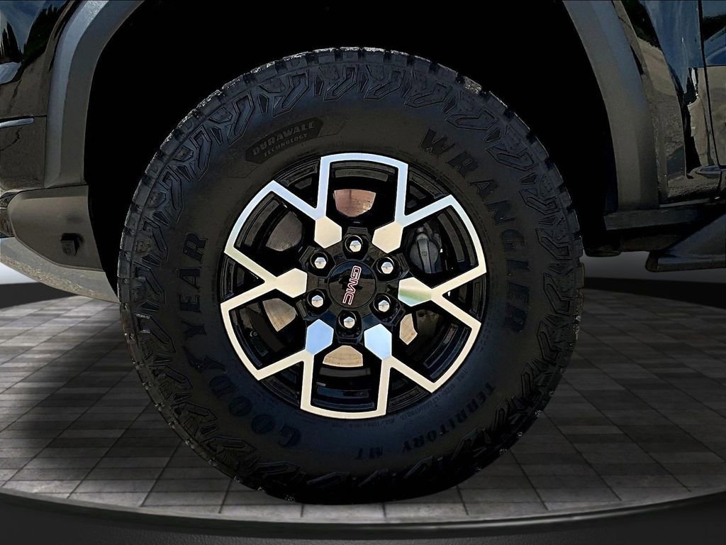 2024 GMC Canyon AT4X - Photo 37