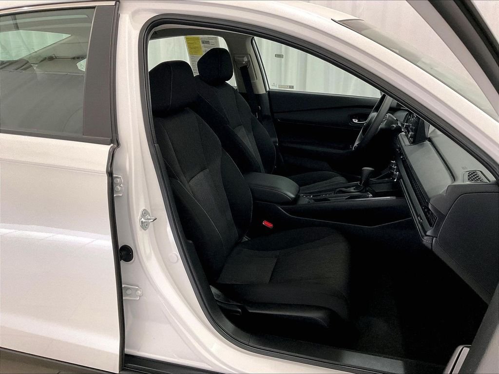 Used 2025 White Honda LX image 11