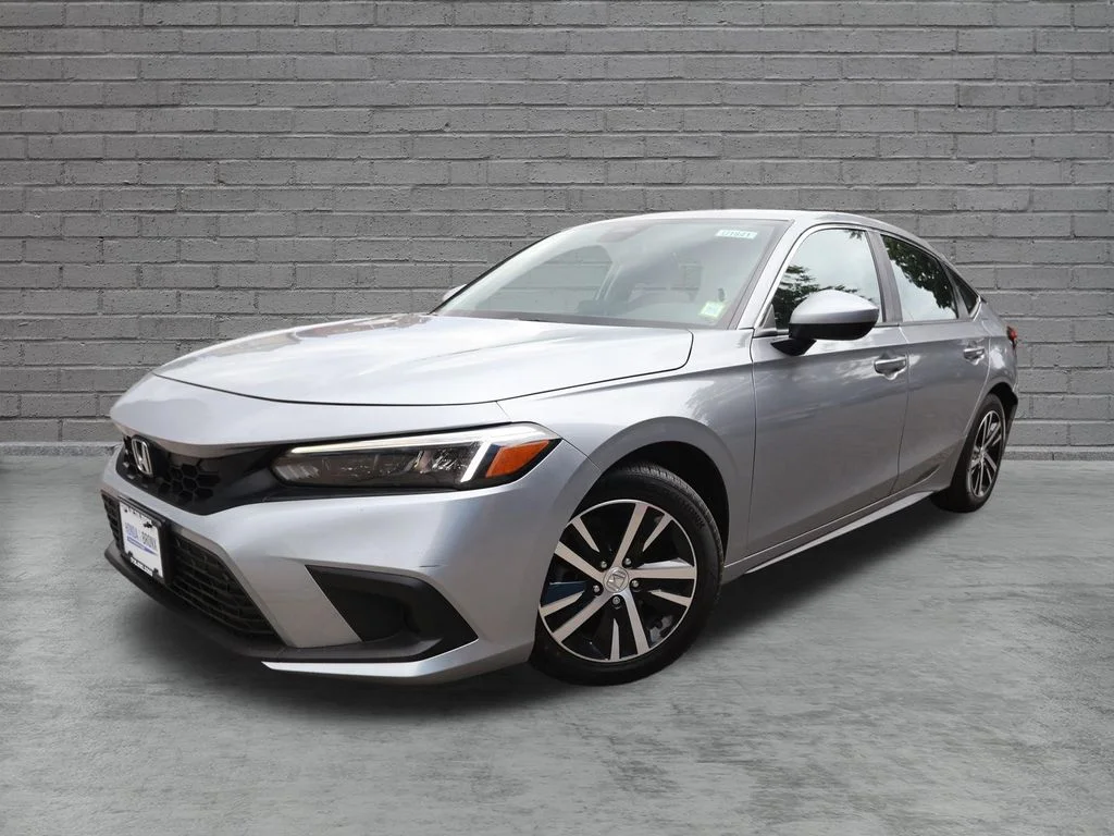 Certified Used 2024 Lunar Silver Metallic Honda LX image 1