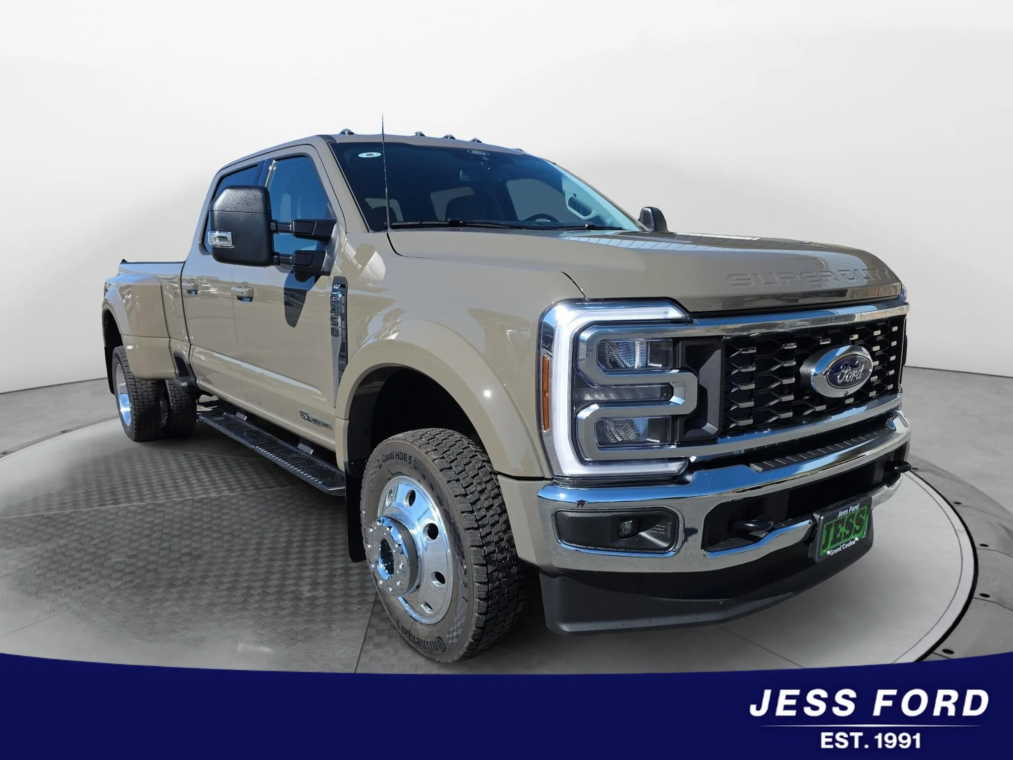New 2026 Marsh Gray Ford F-450® XLT image 7