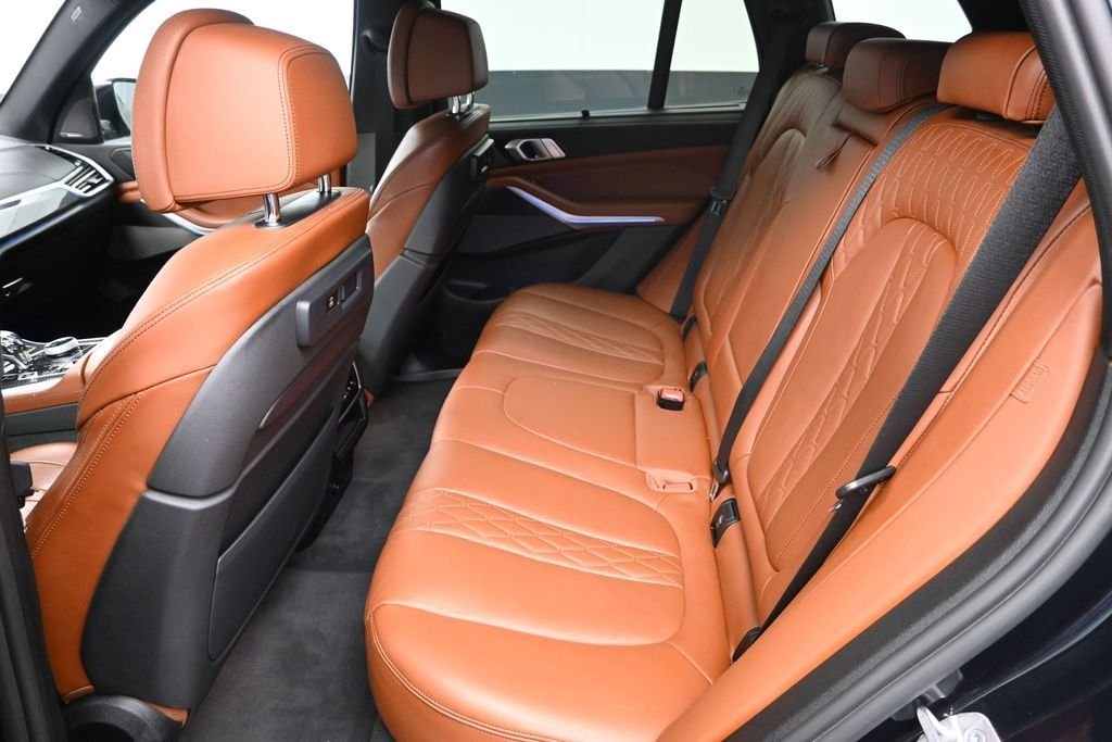 Used 2022 Carbon Black Metallic BMW M50i image 30