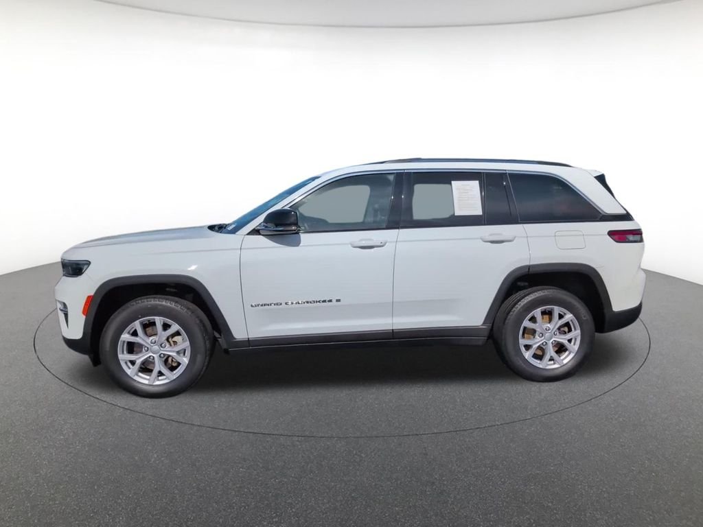 Certified Used 2022 White Jeep Limited image 10