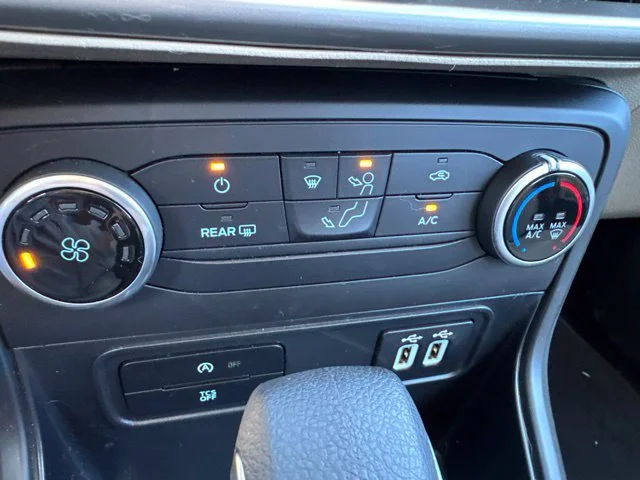 Used 2021 Blue Ford S image 17