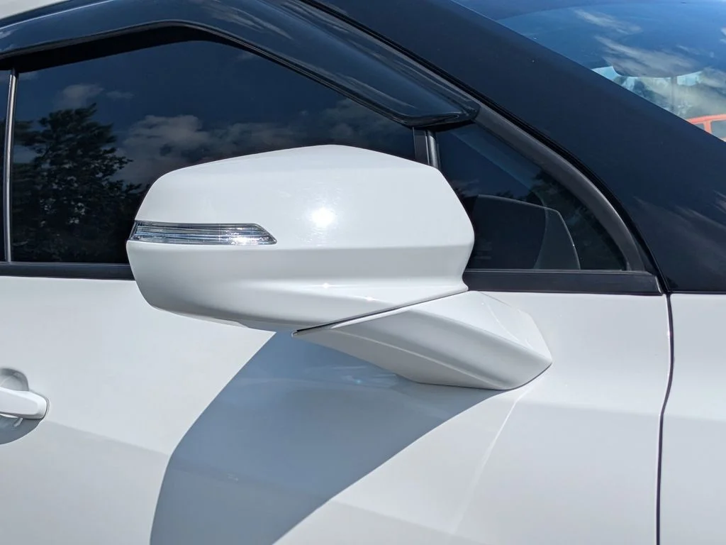 Used 2022 White Chevrolet LT image 12