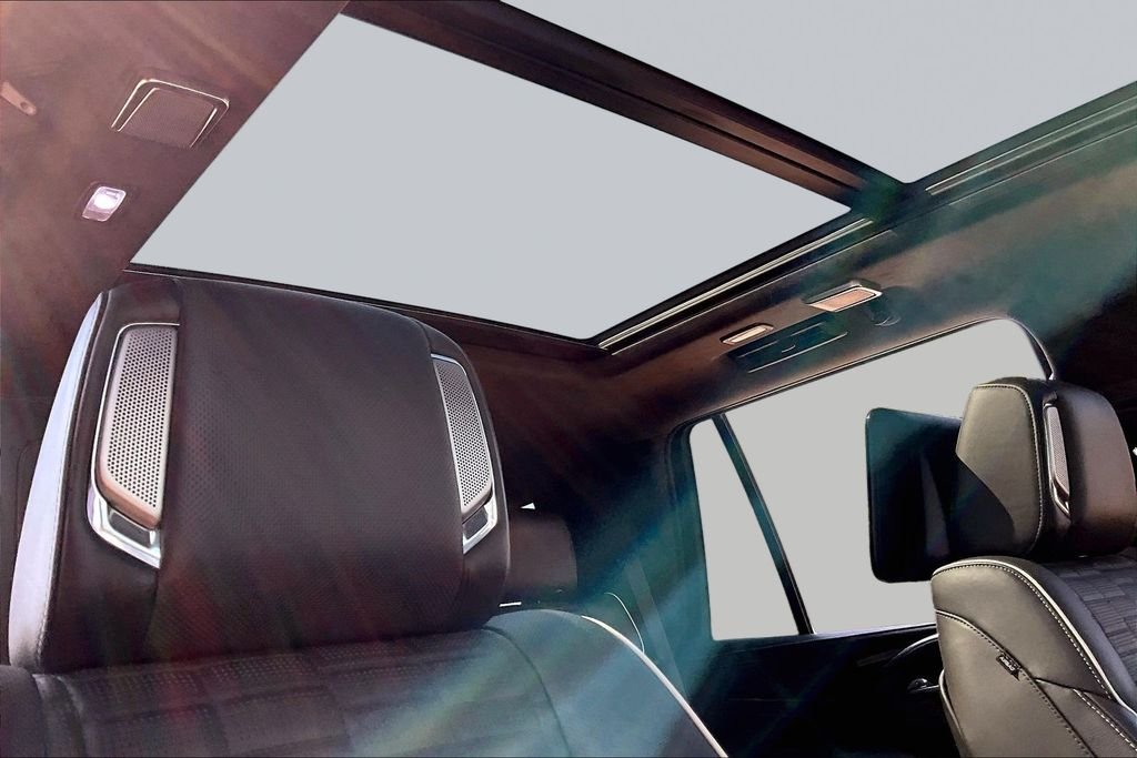 Used 2023 Blue Cadillac Premium Luxury Platinum image 17