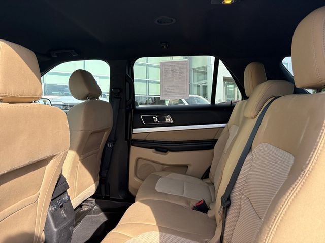 Used 2017  Ford XLT image 21
