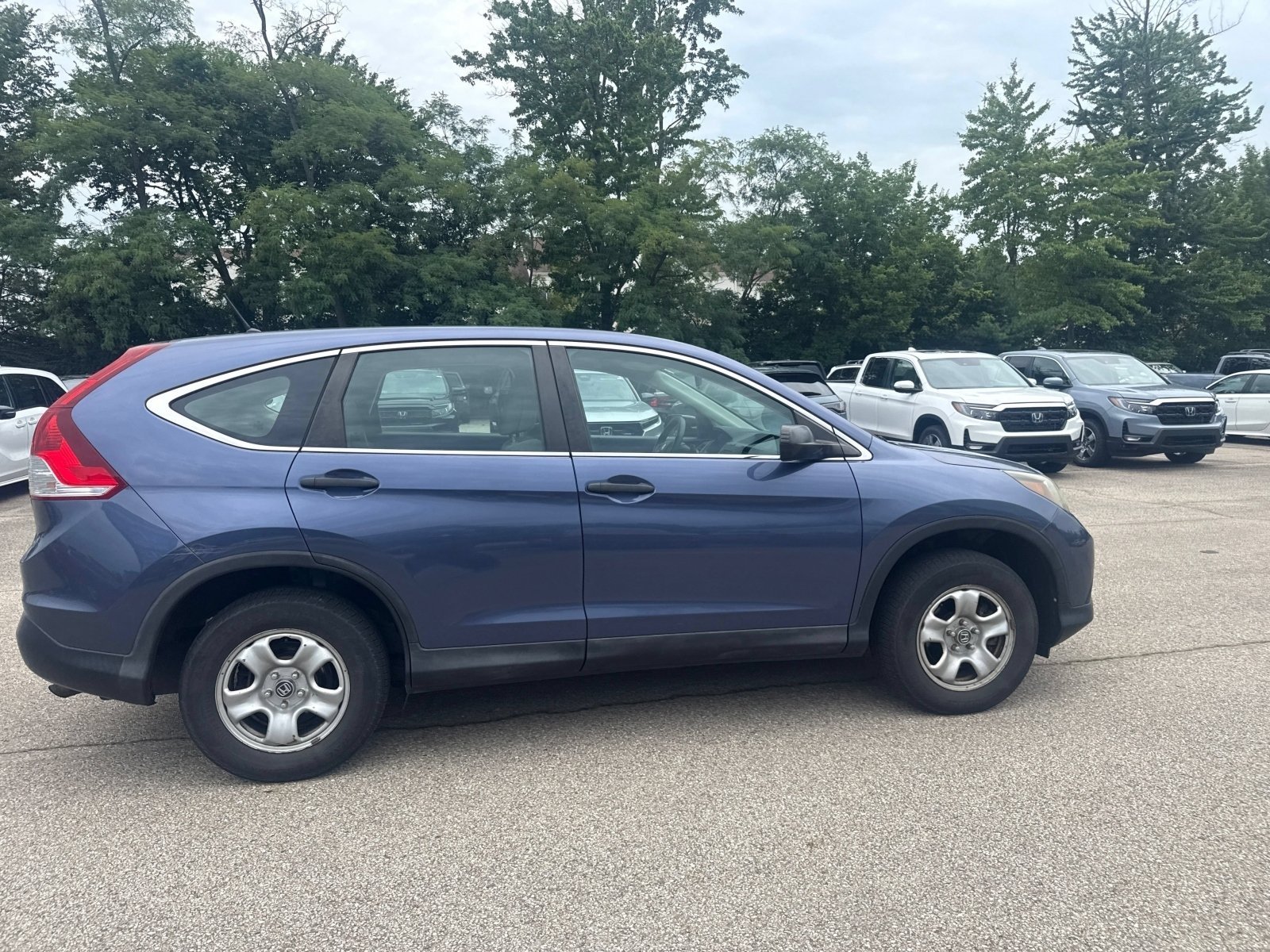 Used 2013 Twilight Blue Metallic Honda LX image 28