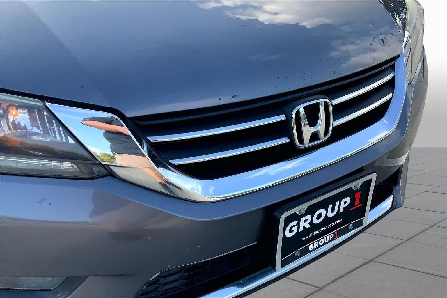 Used 2014 Modern Steel Metallic Honda EX-L image 29