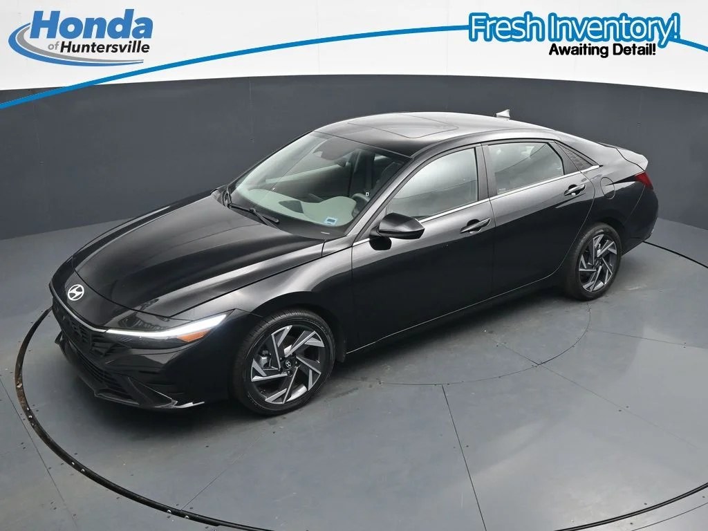 Used 2025 Abyss Black Hyundai SEL Convenience image 20