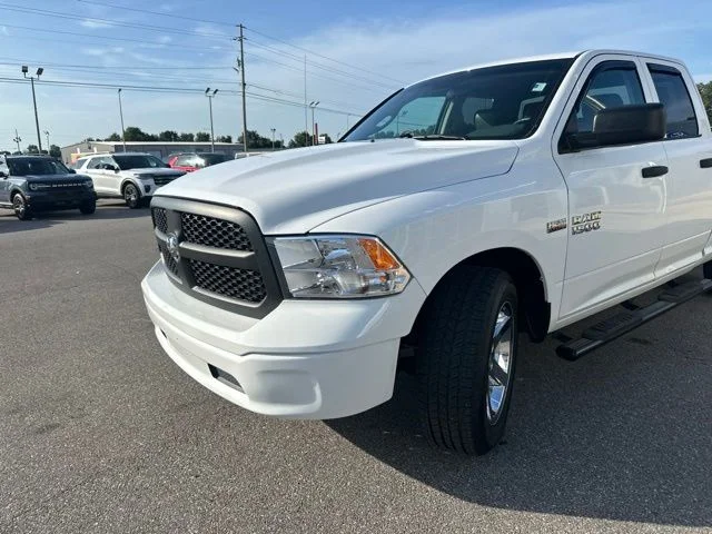 Used 2017 Bright White Clearcoat Ram Tradesman image 33