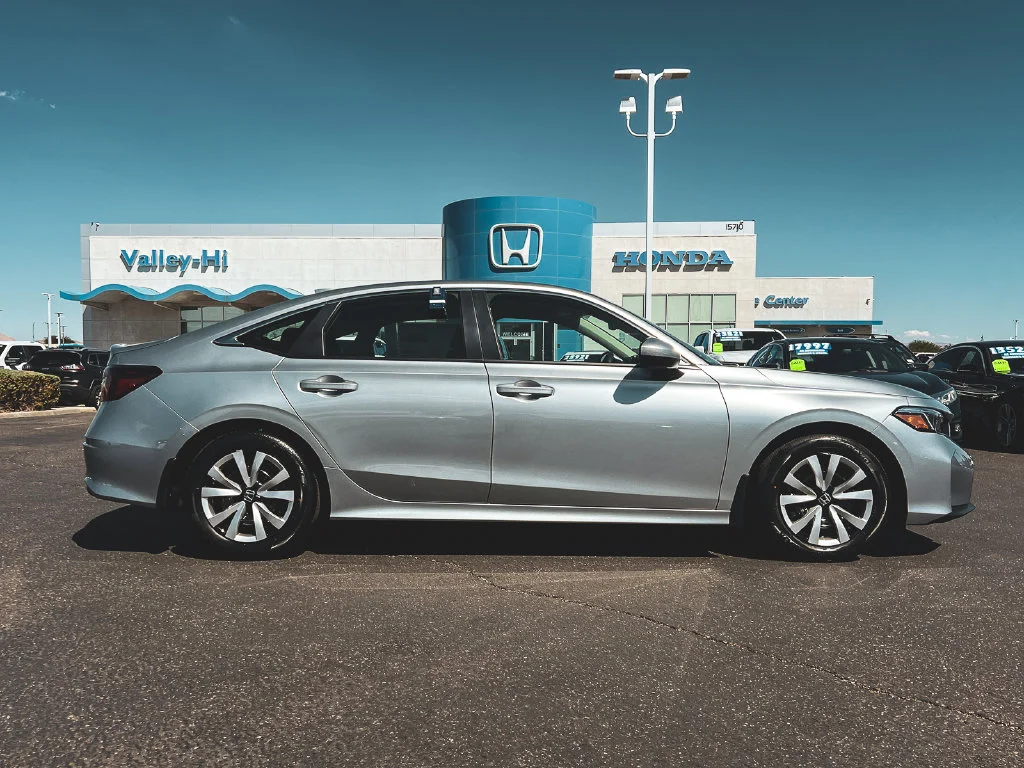 New 2026 Solar Silver Metallic Honda LX image 2