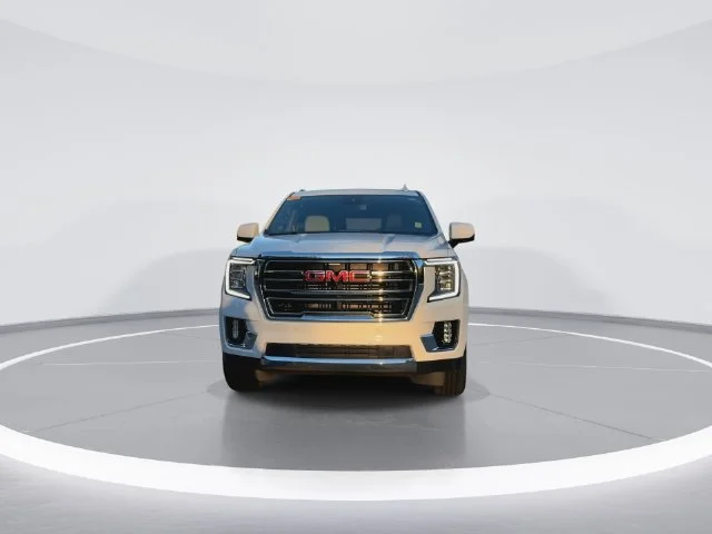 Used 2023 White GMC SLT image 3