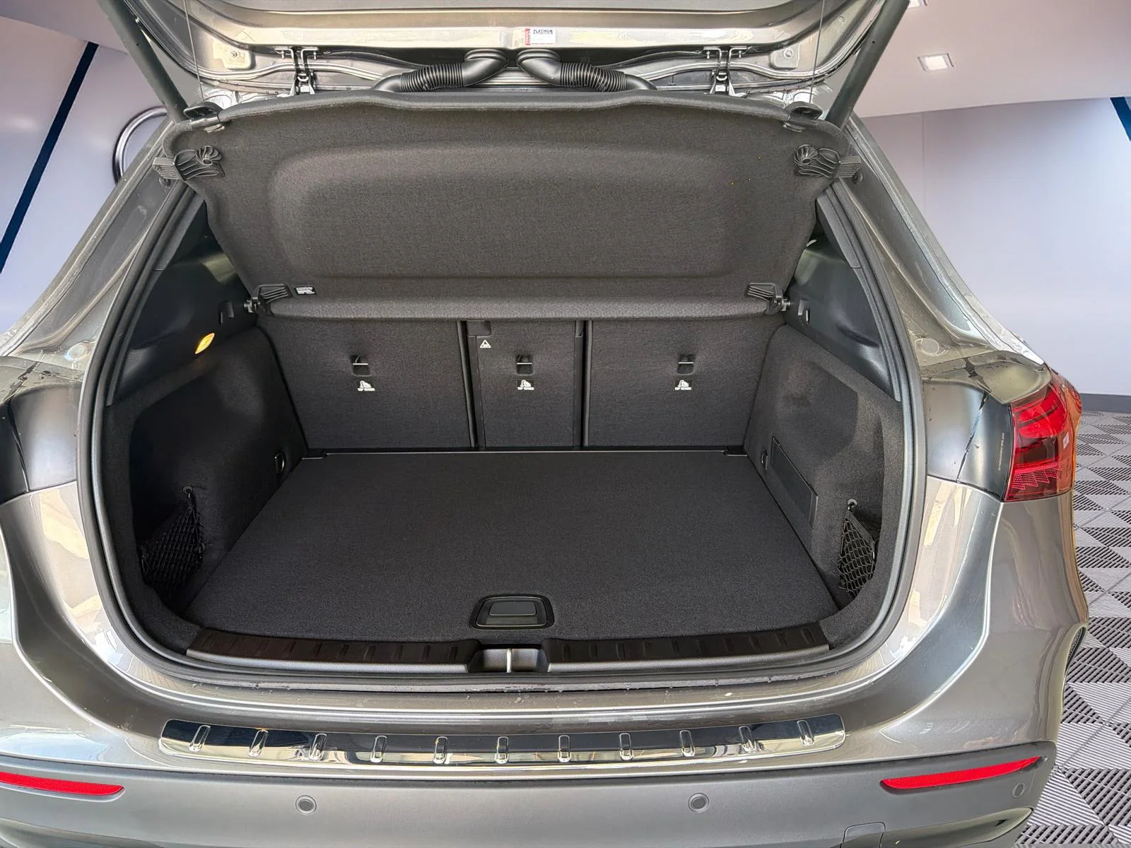 New 2026 Grey Mercedes-Benz GLA 250 4MATIC SUV image 7
