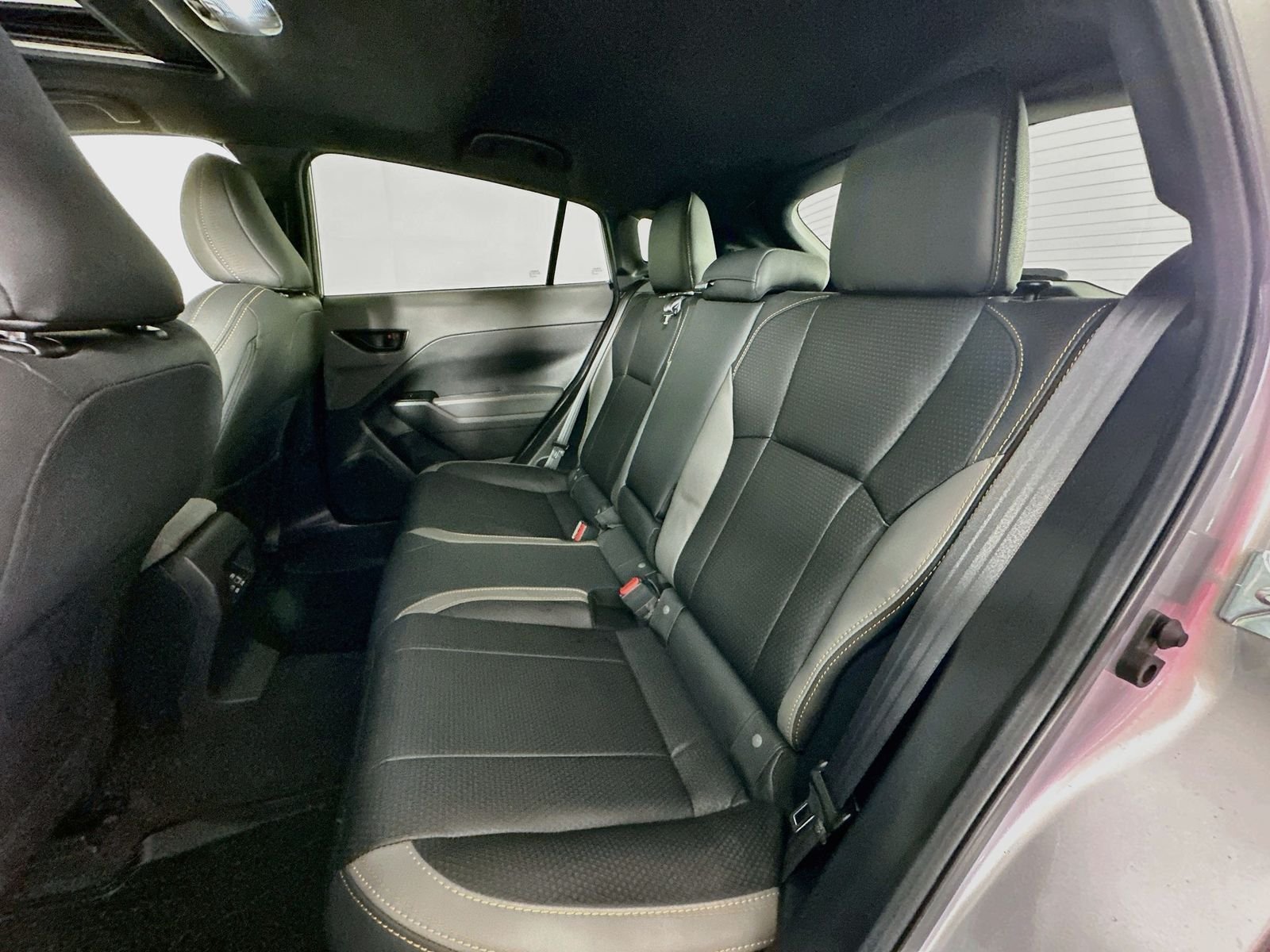 Used 2025 Ice Silver Metallic Subaru Wilderness image 26
