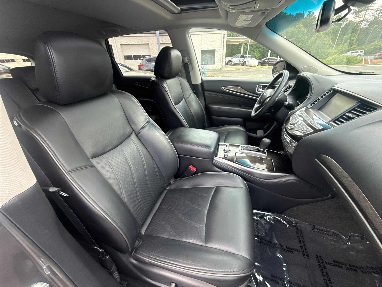 Used 2015 Graphite Shadow INFINITI  image 29