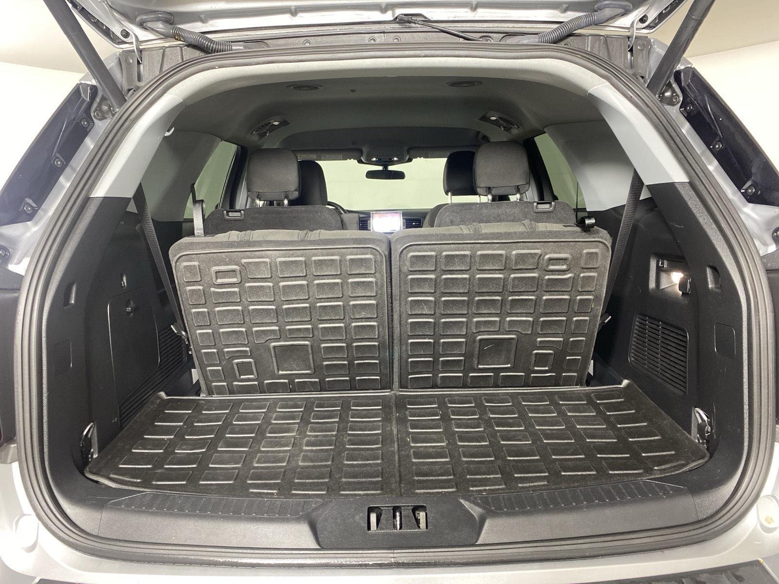 Used 2024 Iconic Silver Ford XLT image 35