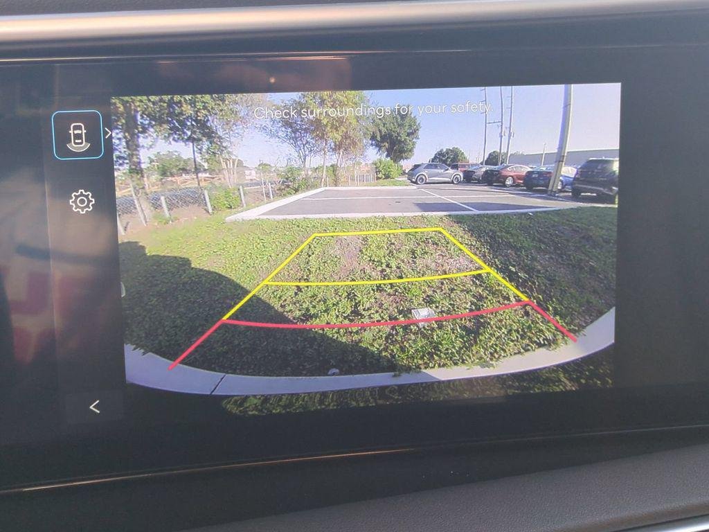 New 2027 Red Hyundai SEL FWD image 31