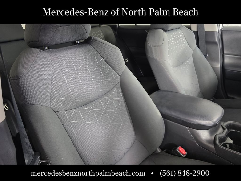 Used 2021 White Toyota XLE image 28