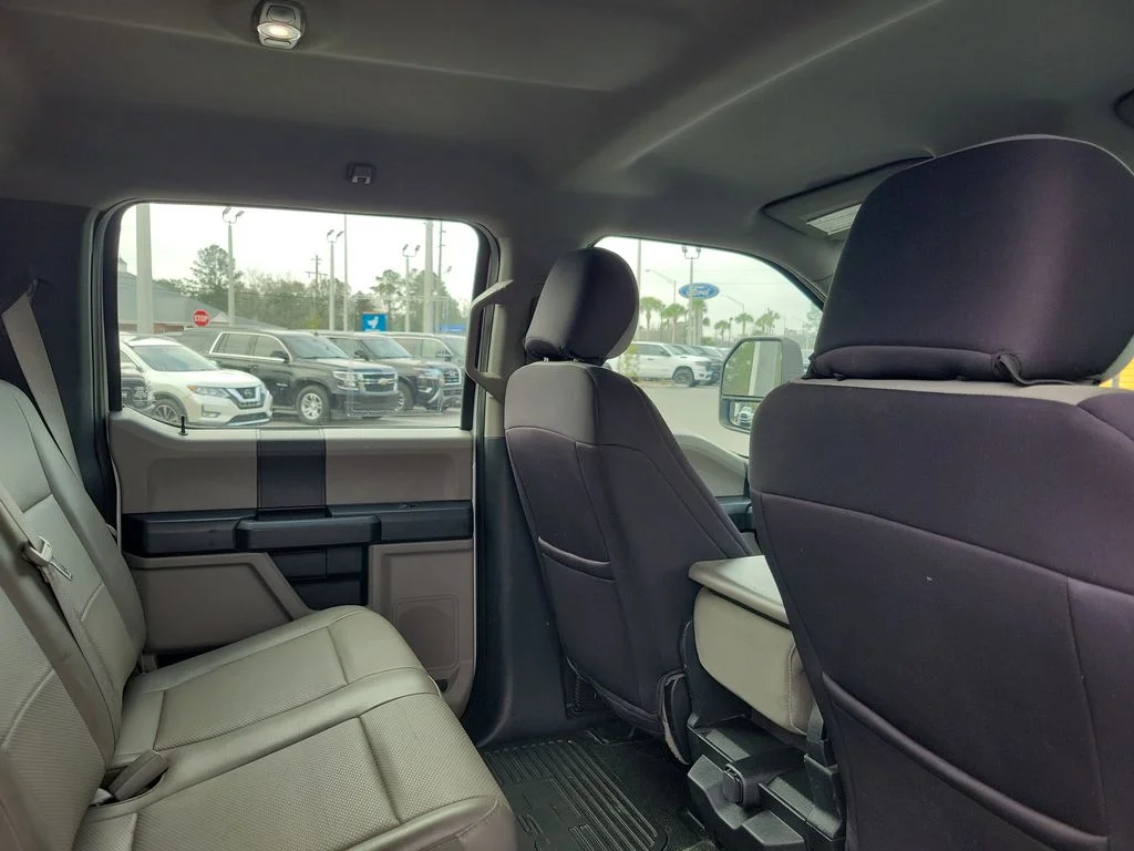 2019 Ford F-550 Super Duty Chassis Cab XL - Photo 27