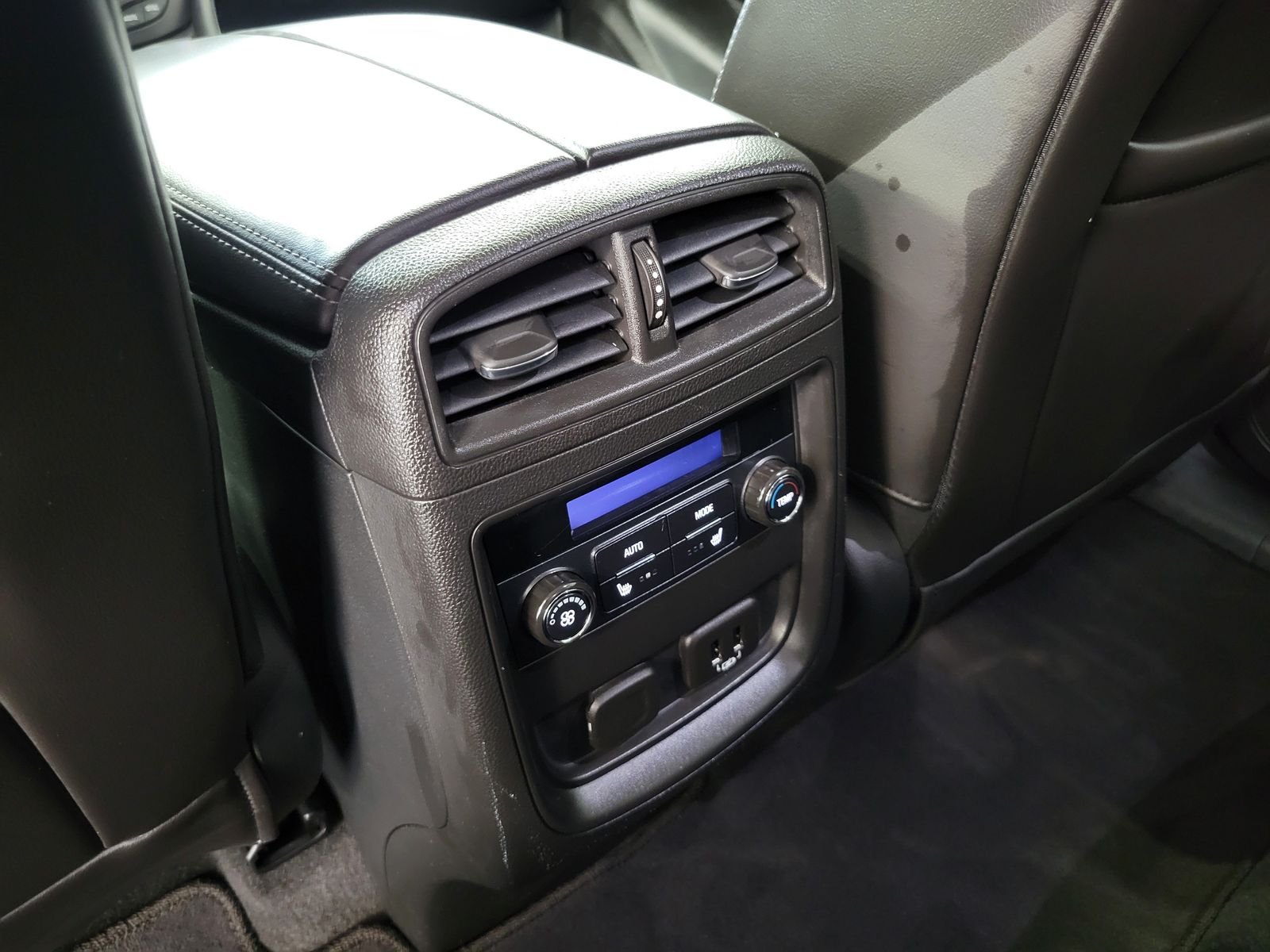 Used 2020 Gray Buick Essence image 29