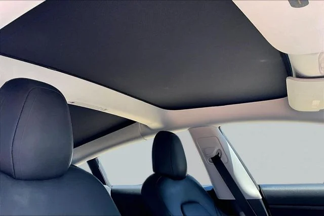 Used 2021 White Tesla Standard Range Plus image 24