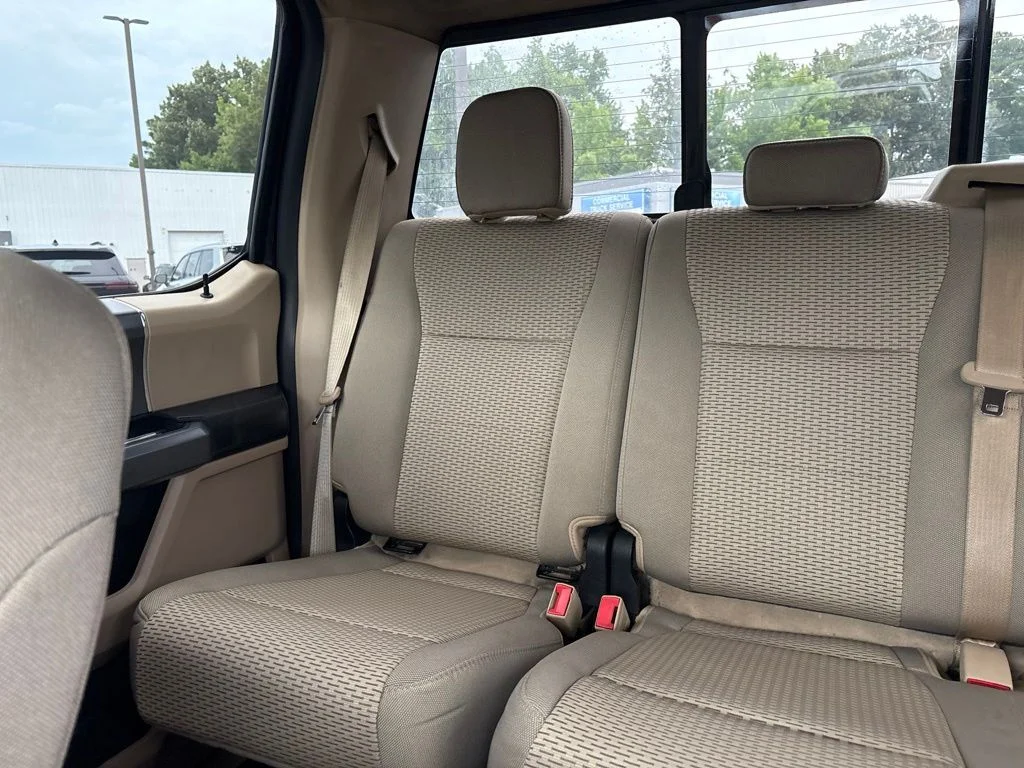 Used 2018 Red Ford XLT image 12