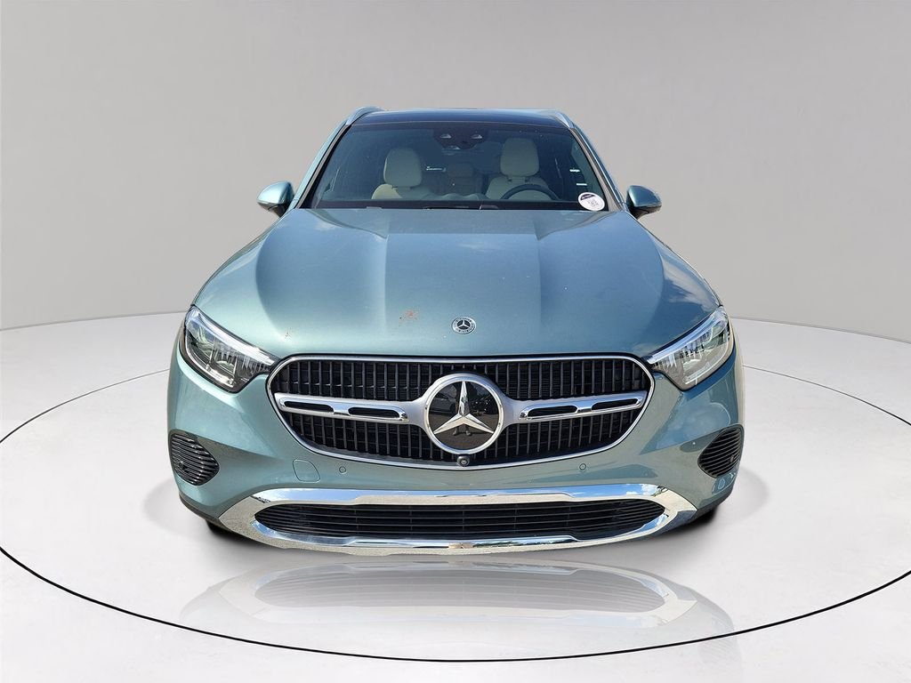 New 2026 Silver Mercedes-Benz GLC 300 image 2