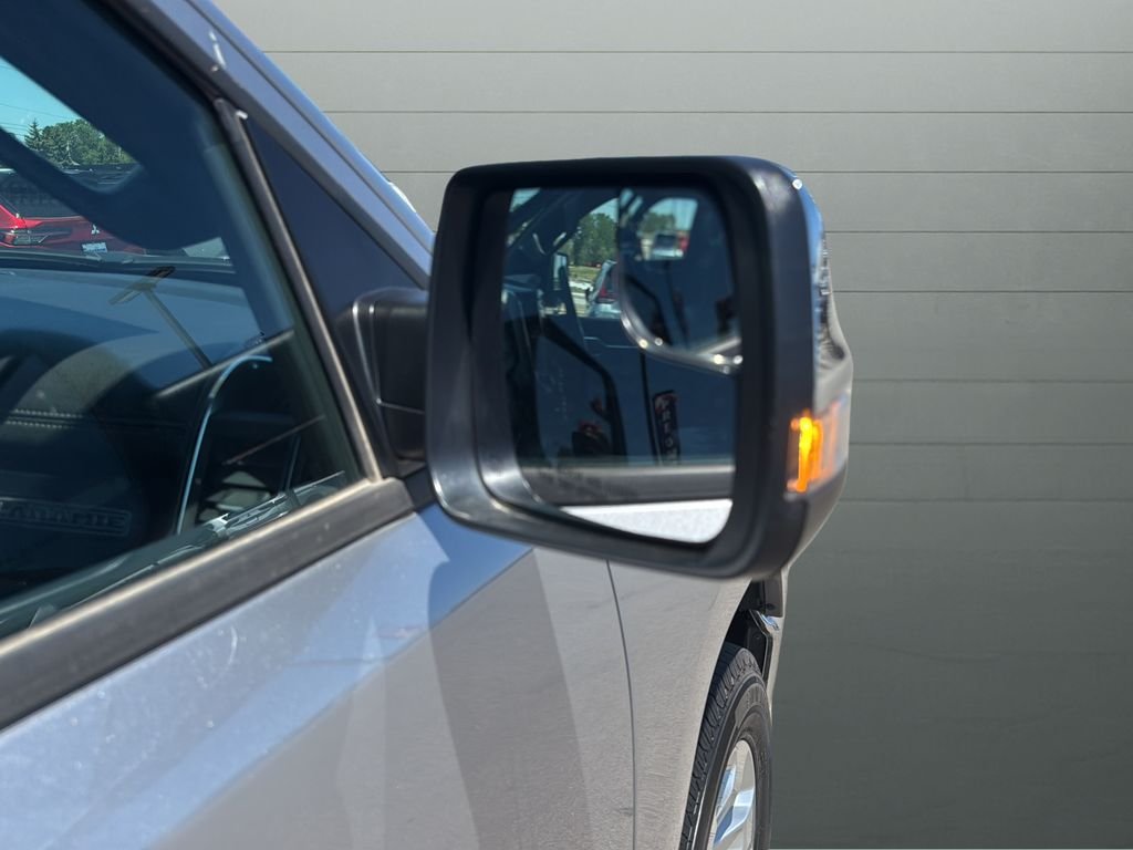 Used 2024 Silver Ram Laramie image 26