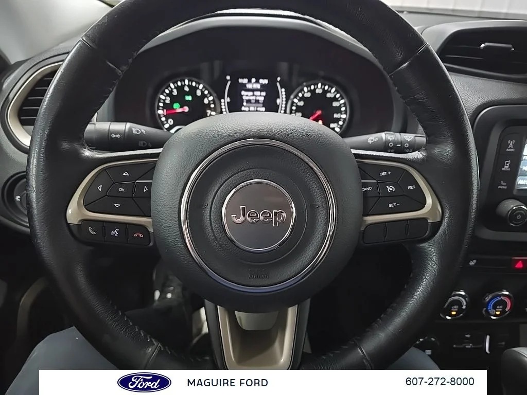 Used 2017 White Jeep Latitude image 21
