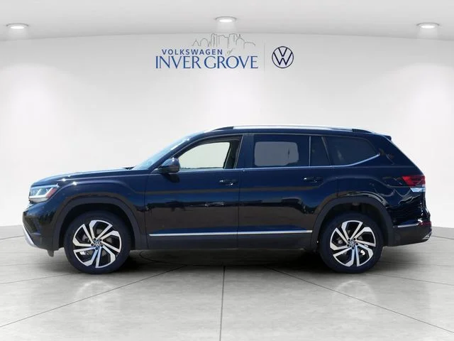 Certified Used 2023 Black Volkswagen SEL image 4