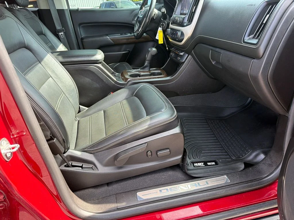 Used 2019 Red GMC Denali image 13