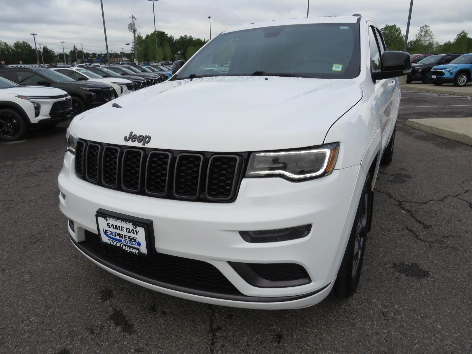 Used 2020 Bright White Clea Jeep Limited X image 12